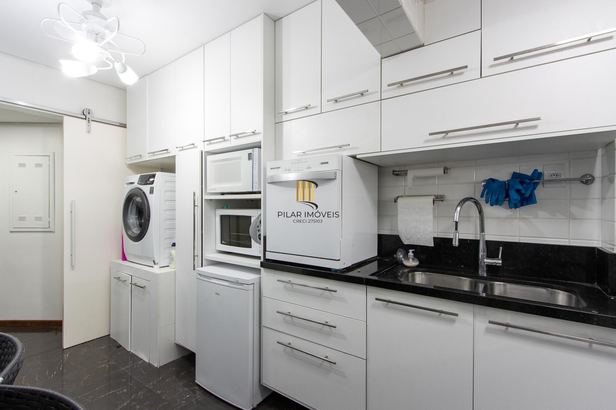 Cobertura no Menino Deus com vista espetacular