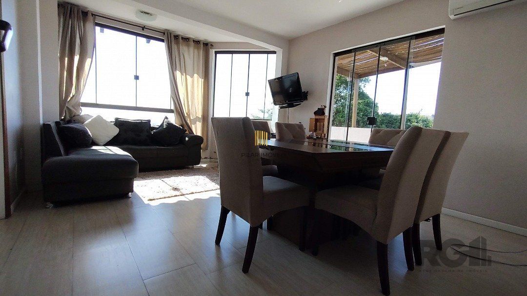 Sobrado, 5 quartos, 2 suites, pátio, 3 vagas - Bairro Vila Nova