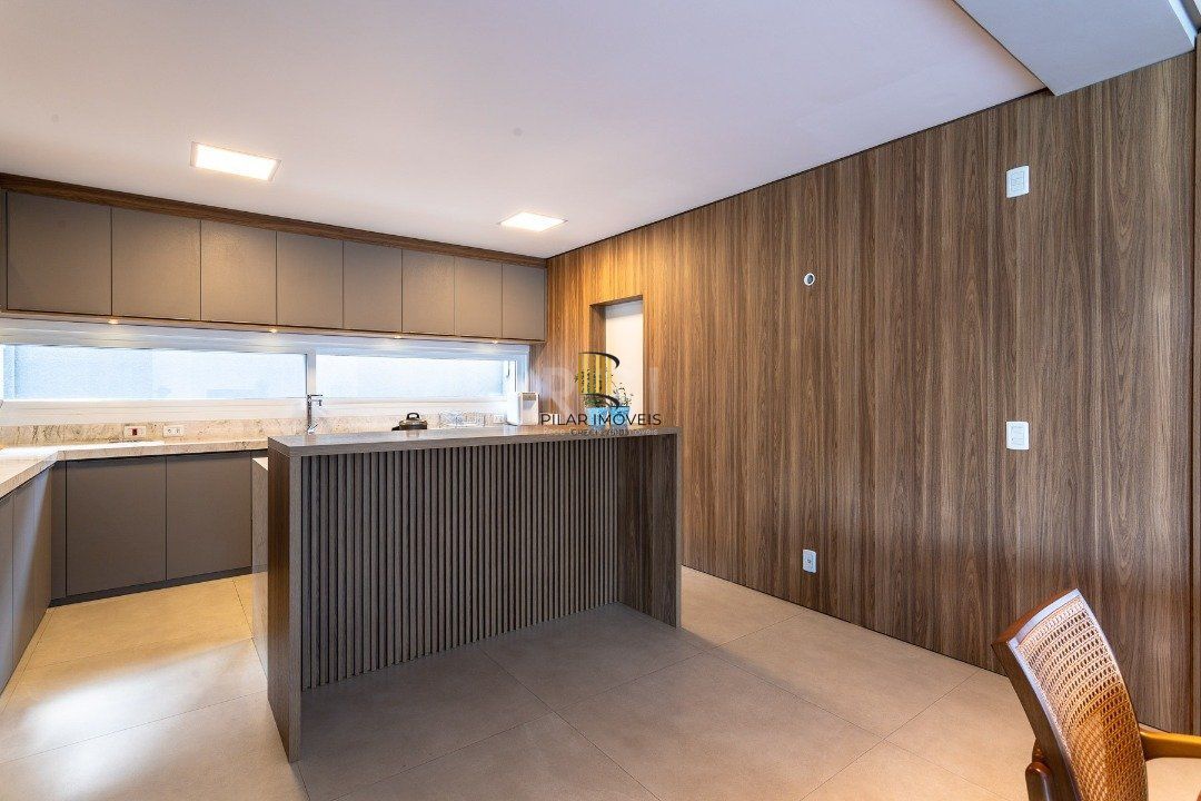Casa Condominio para Venda - 380m², 3 dormitórios, sendo 3 suites, 6 vagas - Terra Ville