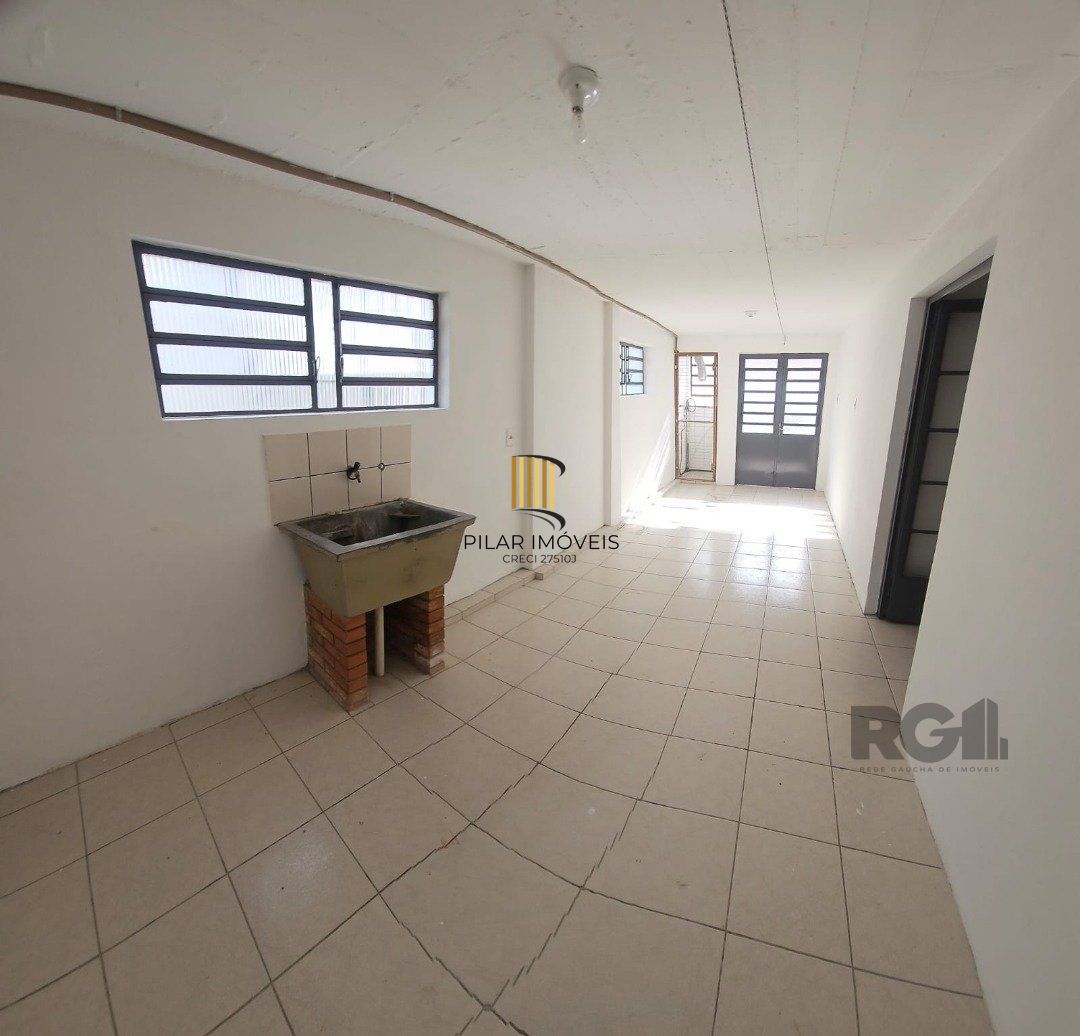 Casa 4 dormitórios no bairro Jardim Sabará