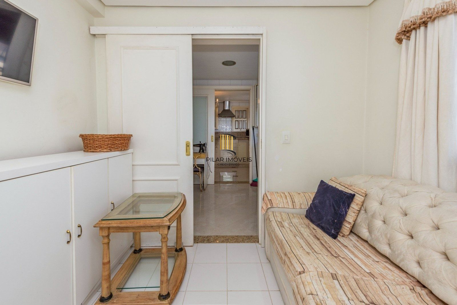 Clássica Cobertura, 600m2 privativos, 4 Dormitórios Sendo 3 Suítes!