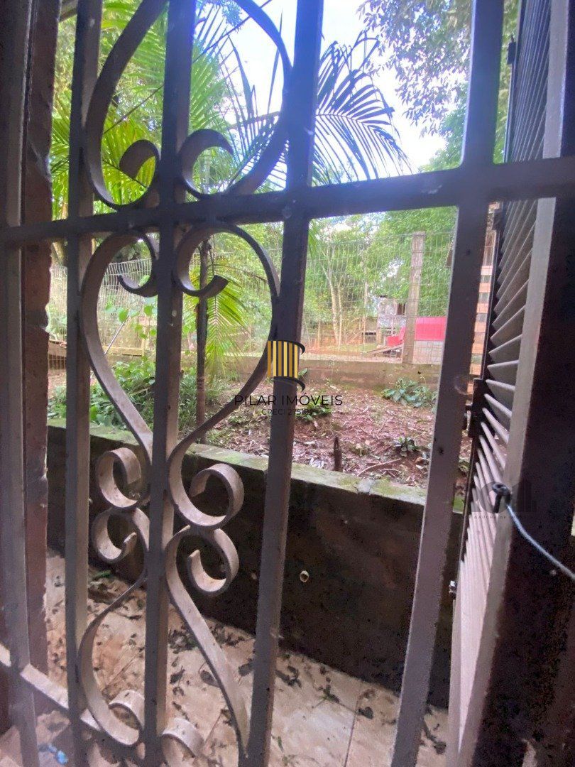 Sítio 3 dormitórios no bairro Hípica