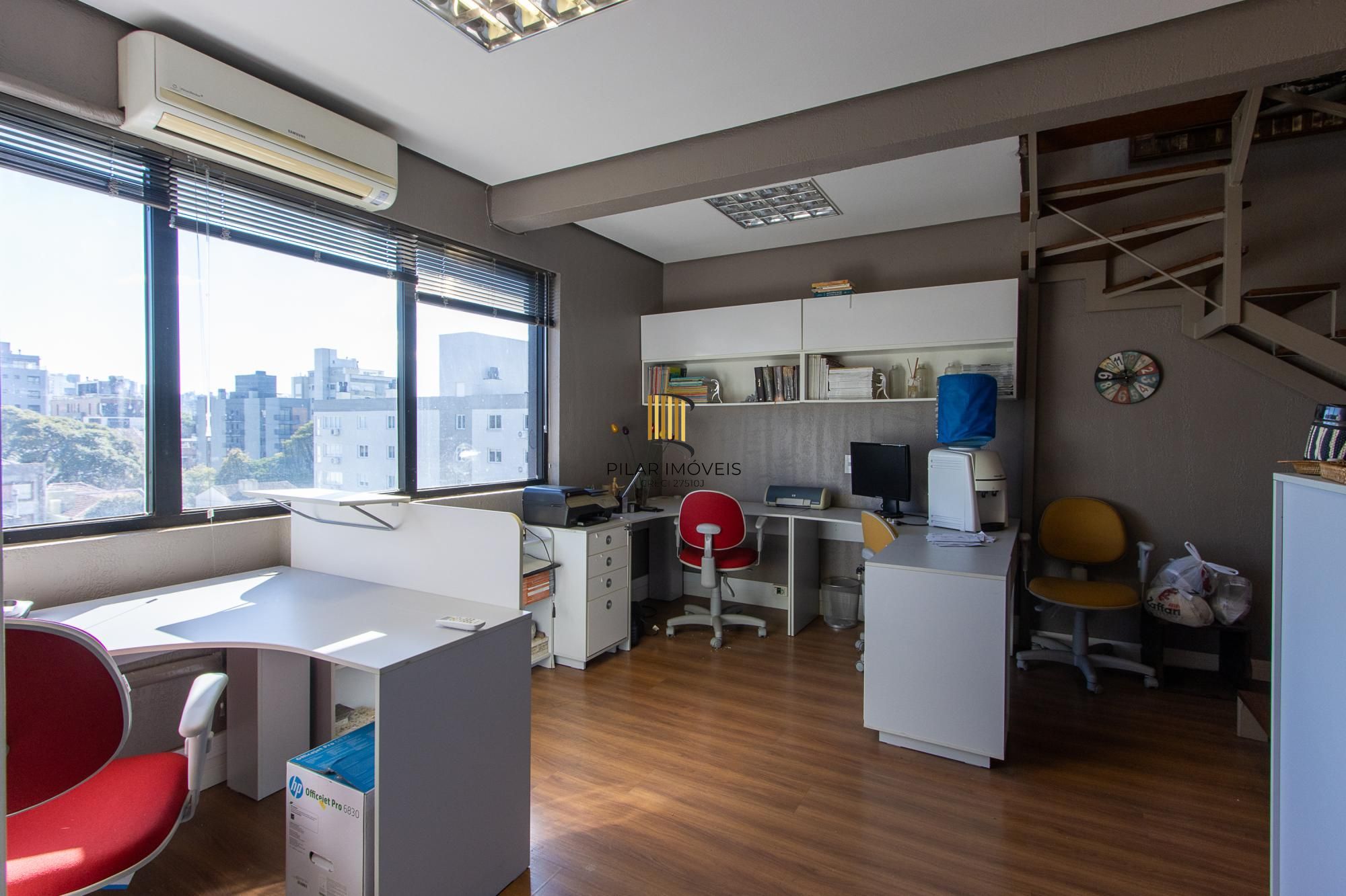 Sala Comercial Duplex à Venda no Bairro Petrópolis – Edifício João Abbott