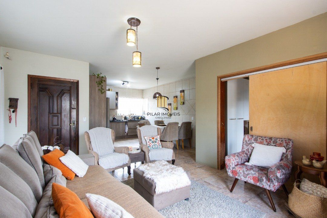 Casa 6 dormitórios no bairro Tristeza