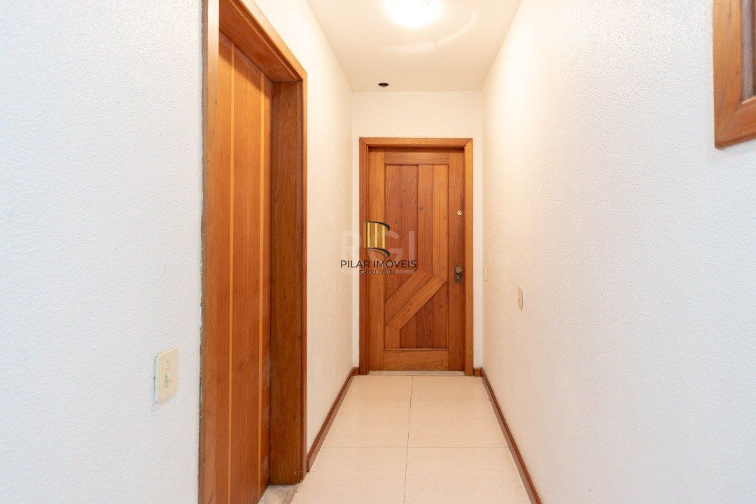 Cobertura para Venda - 302m², 4 dormitórios, sendo 1 suites, 3 vagas - Menino Deus