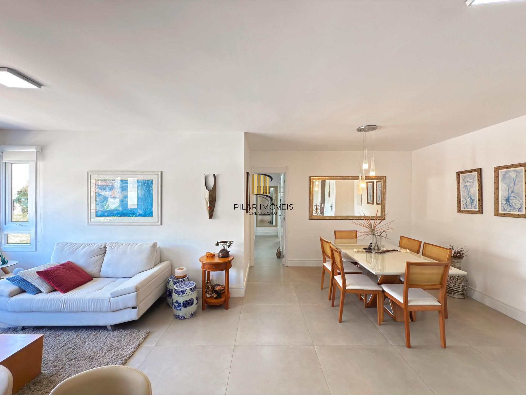 Apartamento 03 Suítes bairro Cristal, 88,97m² de área privativa, semimobiliada e 02 vagas de garagens cobertas.