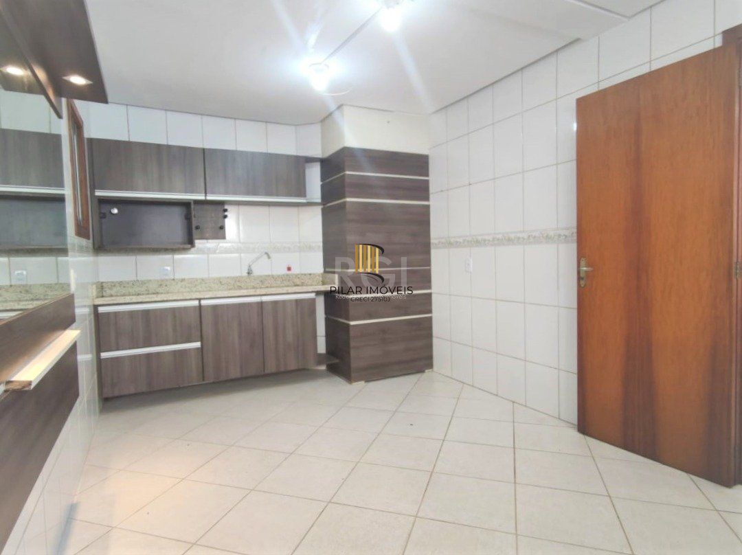 Casa Condominio para Venda - 145m², 3 dormitórios, sendo 1 suites, 2 vagas - Tristeza