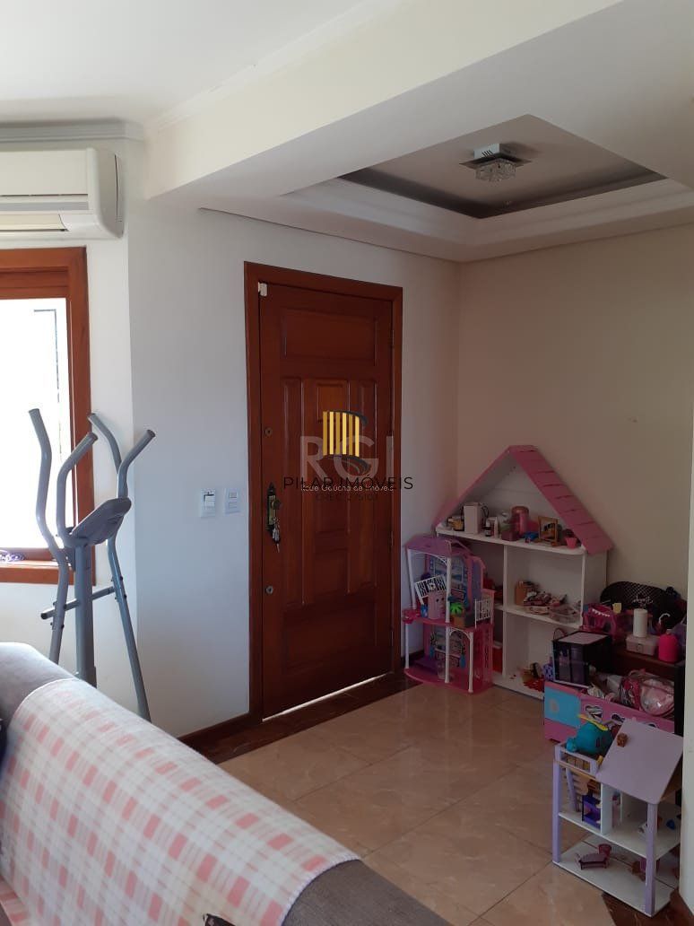 Casa Condominio para Venda - 251m², 4 dormitórios, sendo 2 suites, 2 vagas - Nonoai