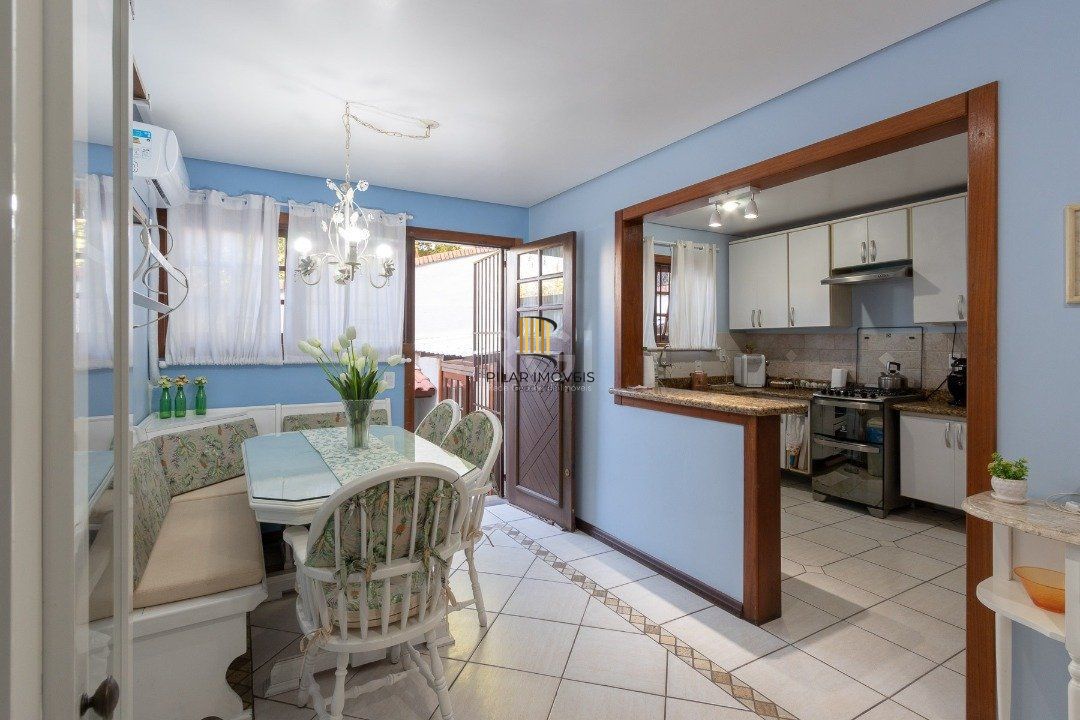 Casa Condominio para Venda - 175m², 3 dormitórios, sendo 1 suites, 4 vagas - Tristeza