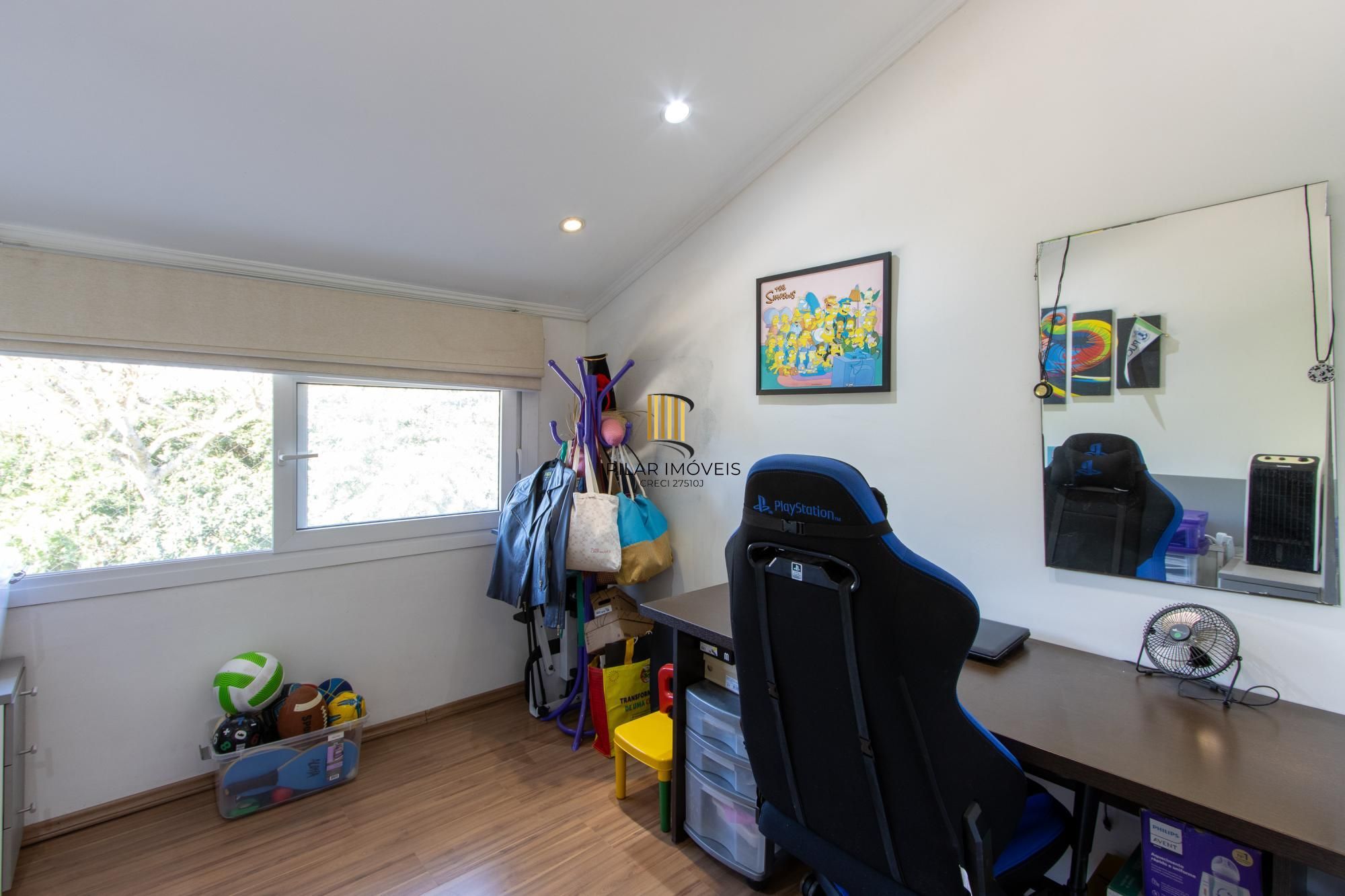 Casa em condomínio no bairro Aberta dos Morros