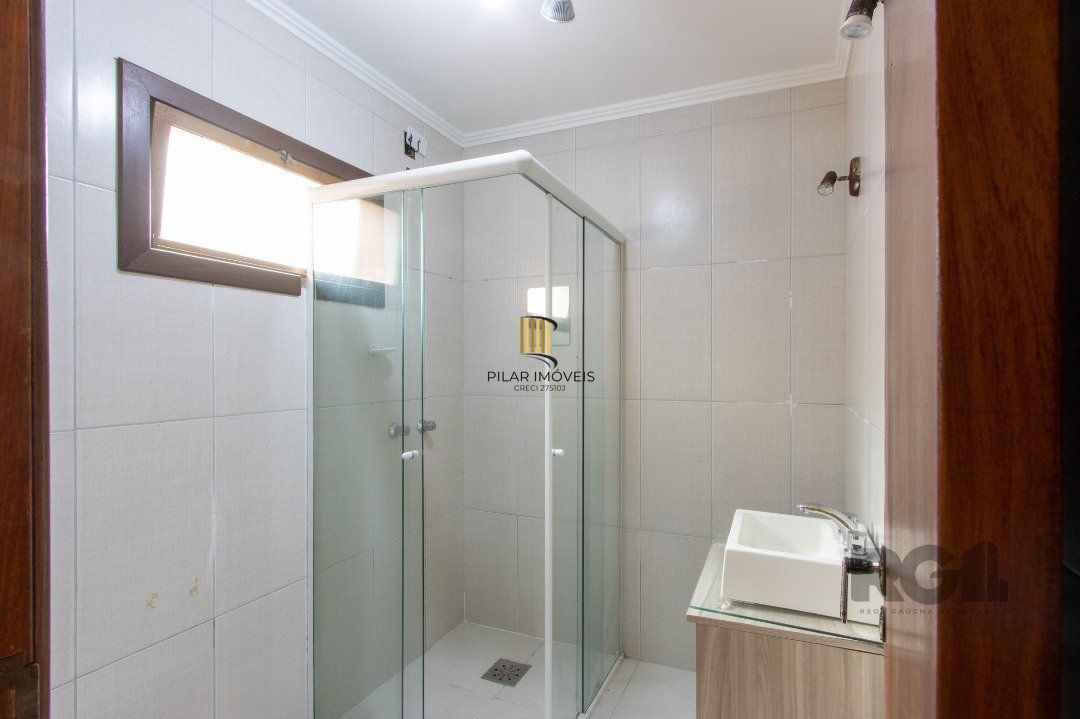 Casa para Venda - 205.5m², 3 dormitórios, sendo 2 suites, 3 vagas - Vila Nova