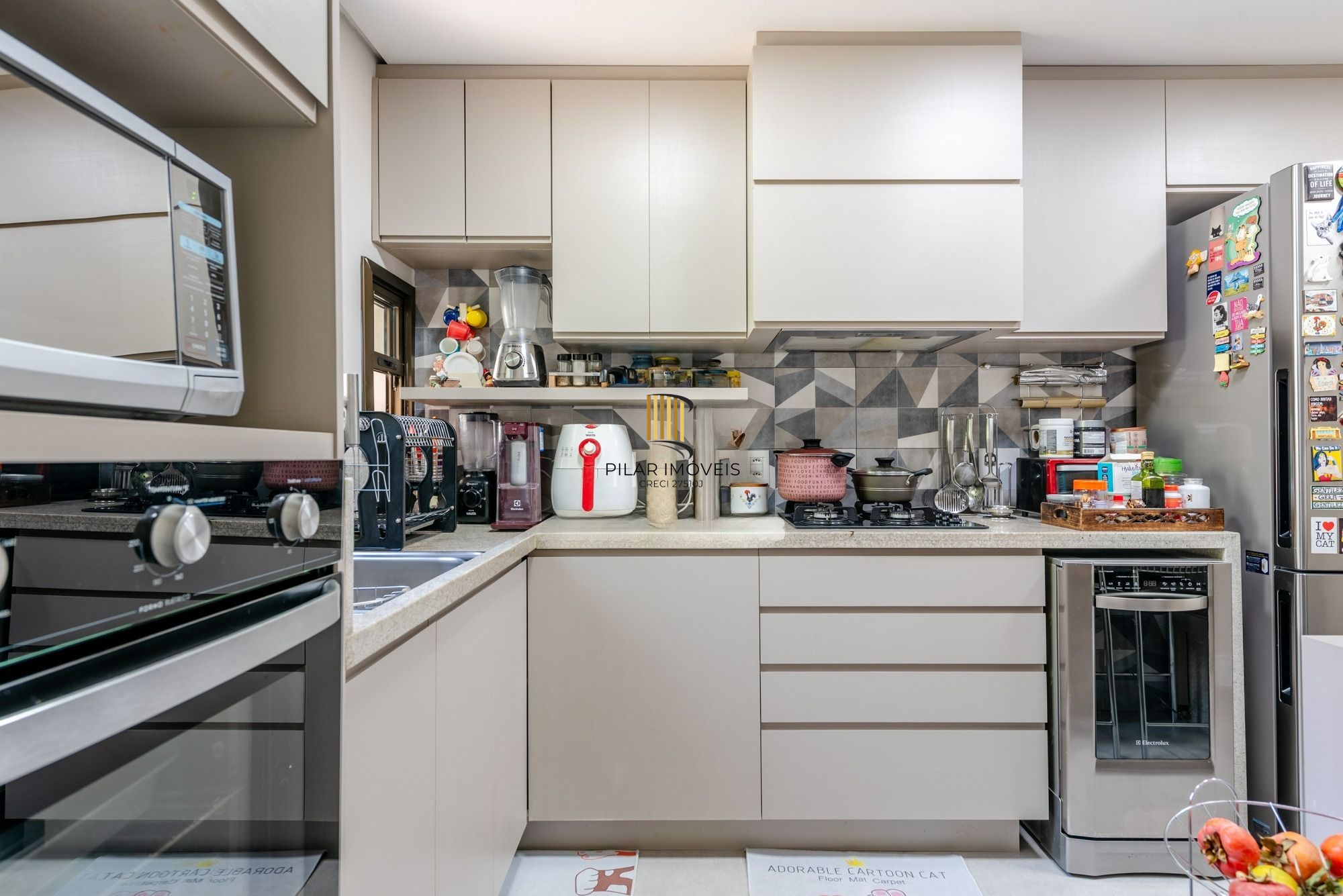 Apartamento de 3 suites e 2 vagas no bairro Mont Serrat