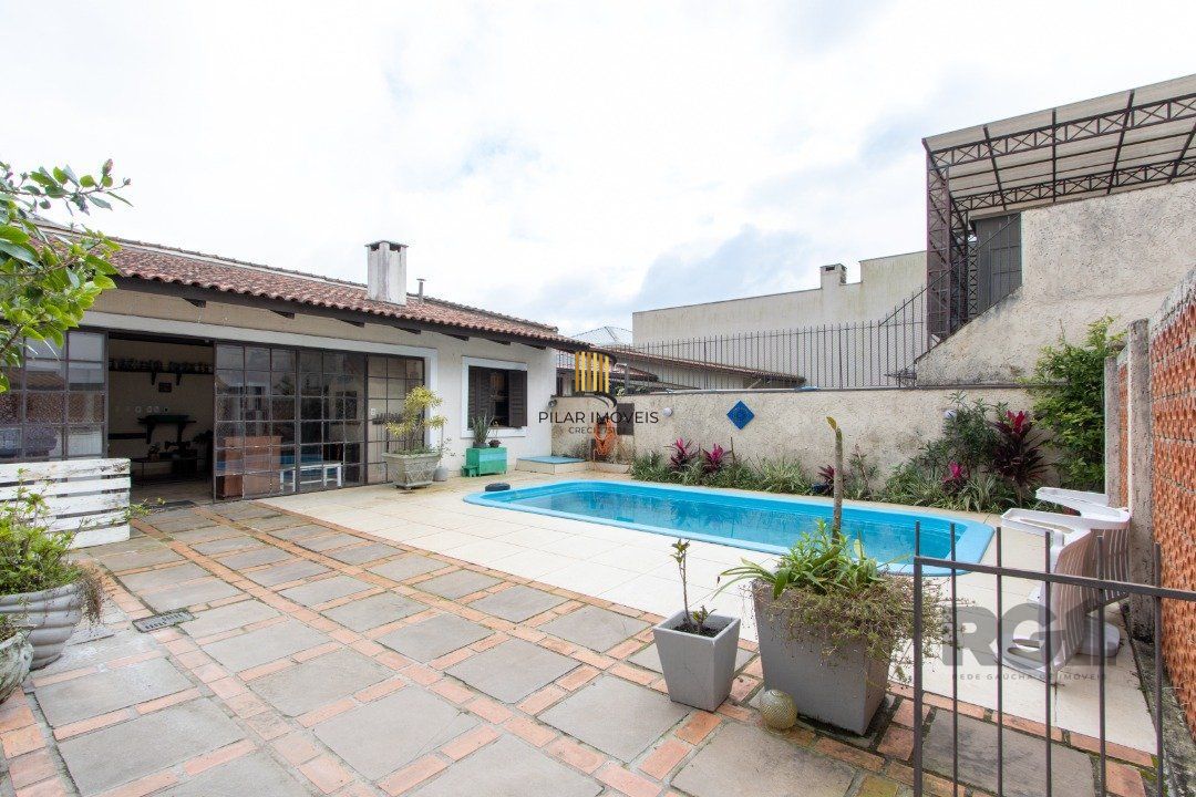 Casa para Venda - 200m², 3 dormitórios, sendo 1 suites, 3 vagas - Jardim Verde
