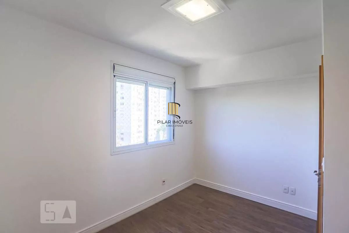 Apartamento à venda no bairro Cavalhada, 3 quartos e 1 vaga