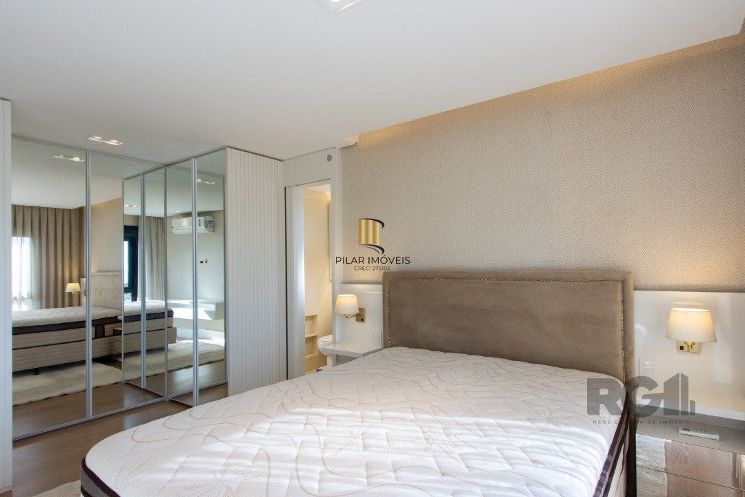 Duplex para Venda - 128.73m², 3 dormitórios, sendo 1 suites, 3 vagas - Cristal