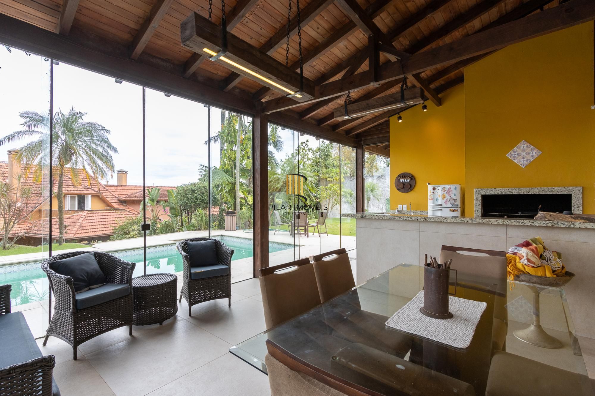 Casa 4 dormitórios no bairro Vila Conceição