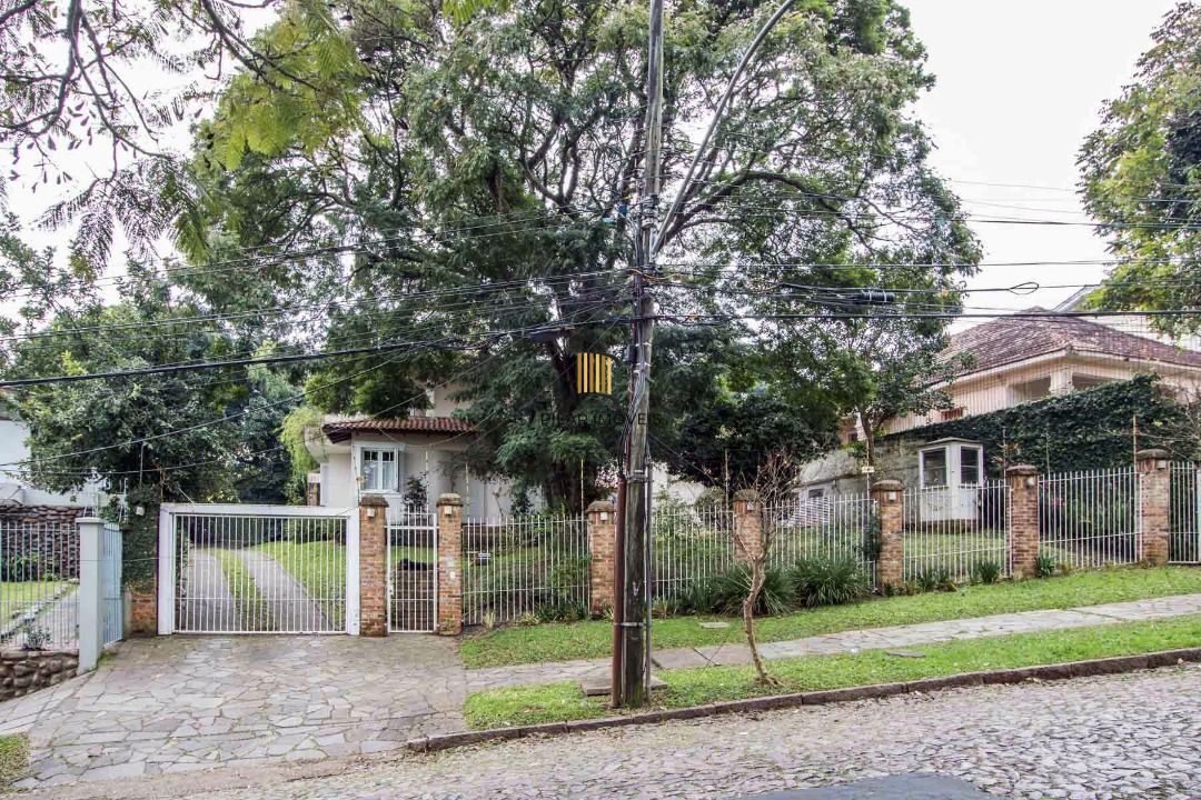 Casa para Venda - 489m², 4 dormitórios, sendo 2 suites, 3 vagas - Cristal - Pilar Imóveis