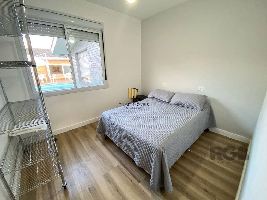 Casa 4 dormitórios no bairro Atlântida