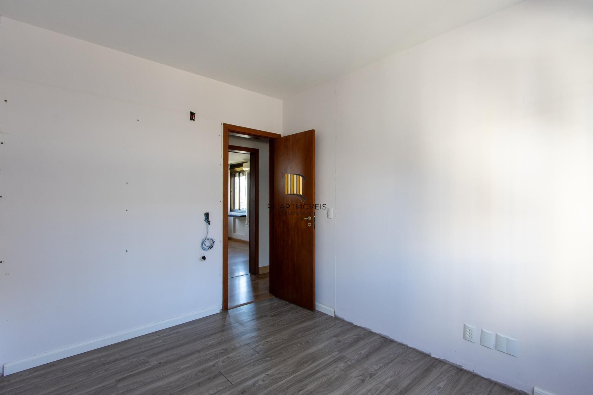 Apartamento 3 dormitórios no bairro Cidade Baixa