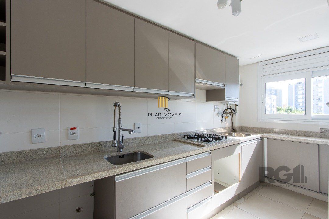 Apartamento 2 dormitórios no bairro Camaquã