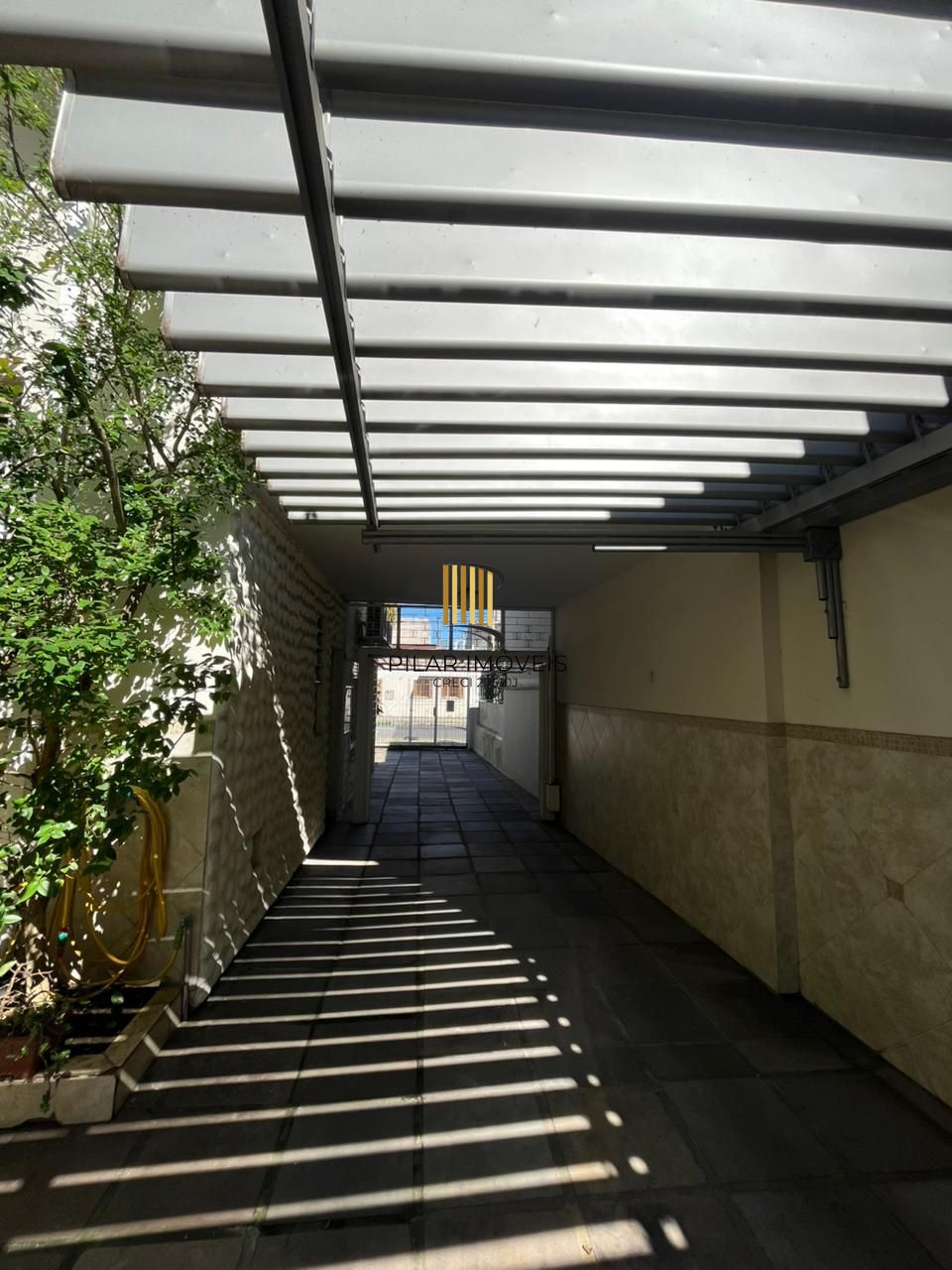 Linda casa à venda no bairro Azenha!!!