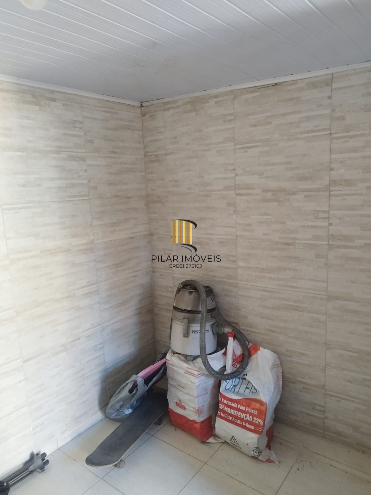 **Casa Residencial em Santa Tereza, Porto Alegre, RS - Oportunidade Única!**