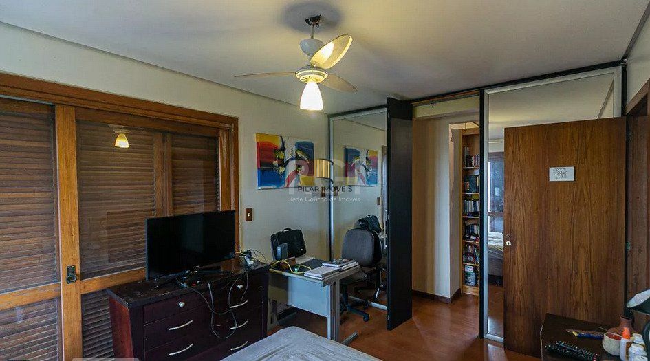 Cobertura para Venda - 207m², 3 dormitórios, sendo 1 suites, 2 vagas - Santa Tereza