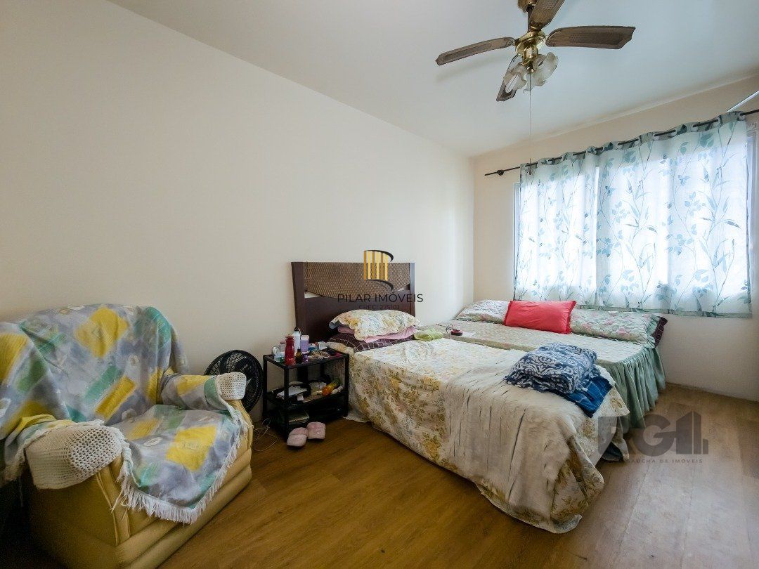 Casa para Venda - 210m², 3 dormitórios, sendo 1 suites, 2 vagas - Tristeza