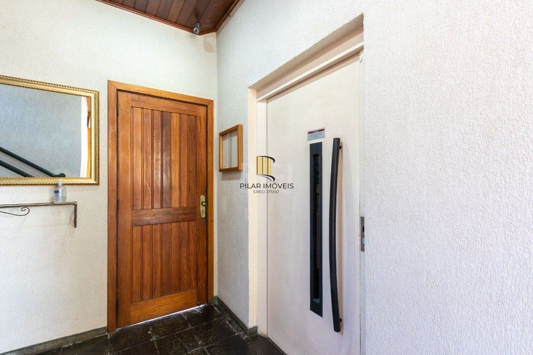 Cobertura para Venda - 157.05m², 2 dormitórios, 2 vagas - Tristeza