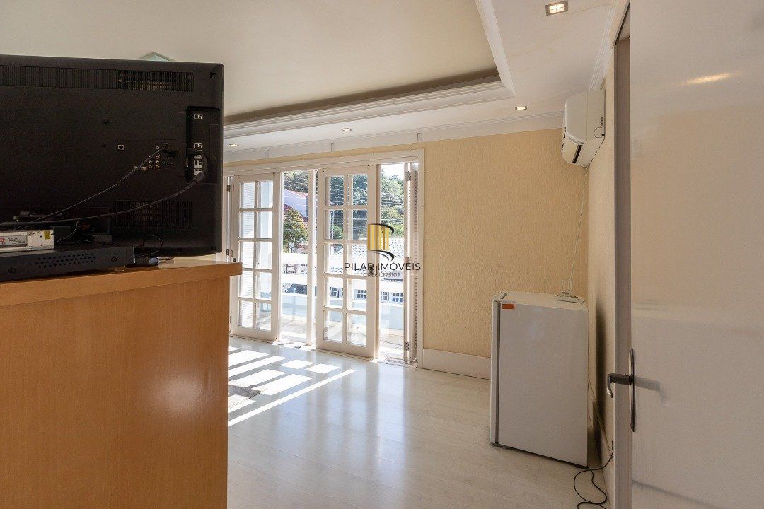 Casa para Venda - 256.5m², 3 dormitórios, sendo 1 suites, 2 vagas - Espirito Santo