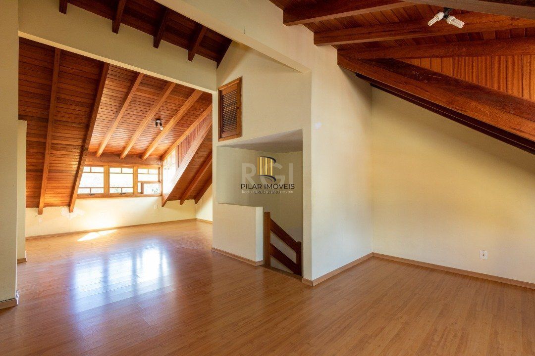 Casa para Venda - 178m², 3 quartos, 1 suite, 2 vagas - Jardim Isabel