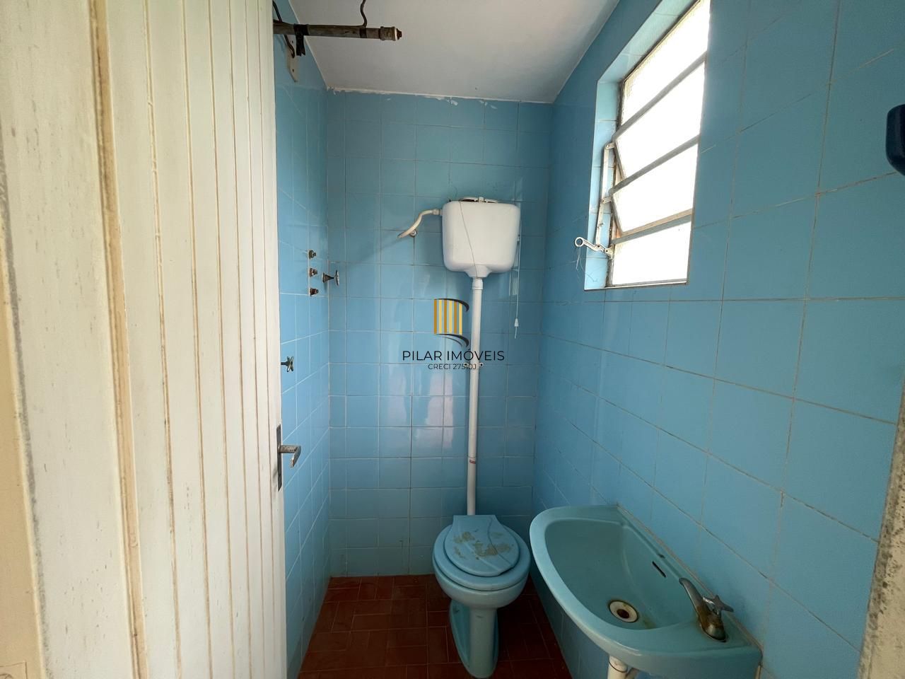 Casa 03 dormitórios,  287m² privativos Bairro Santa Tereza!