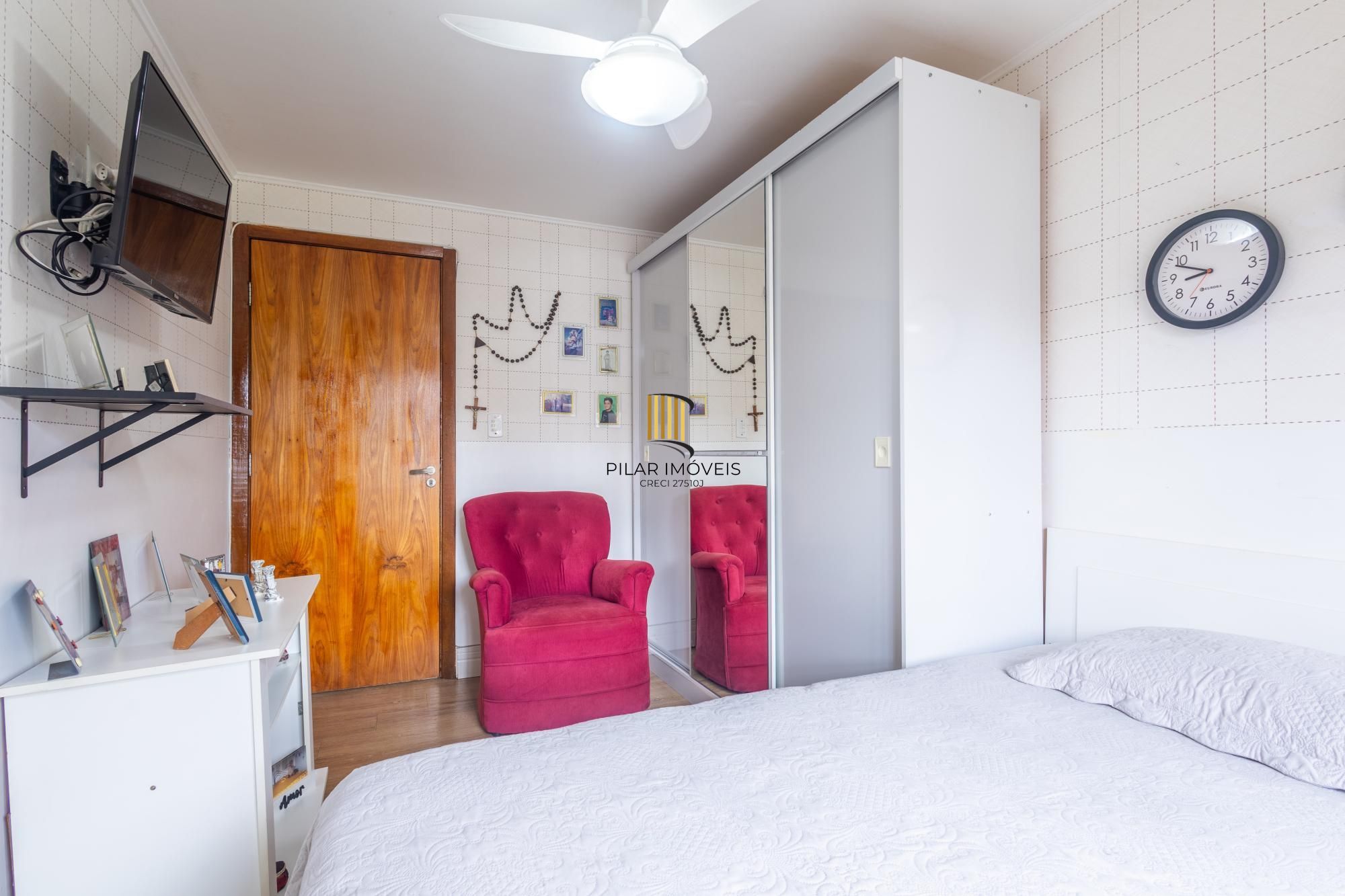 Casa em condomínio bairro Tristeza, com 185m² privativos.