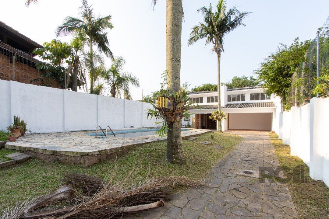 Casa para Venda - 337m², 3 dormitórios, sendo 1 suites, 3 vagas - Cristal