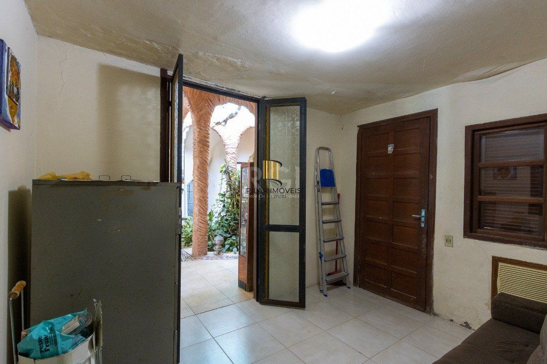 Casa 3 dormitórios no bairro Belém Novo