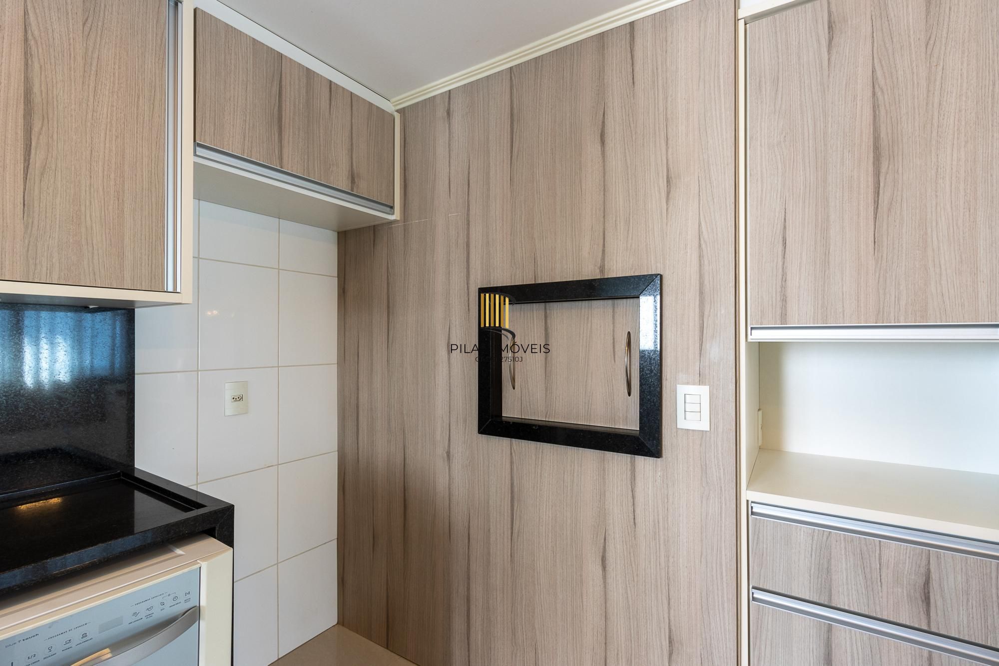 Apartamento de 3 dormitórios, 1 suíte e 2 vagas escrituradas no bairro Tristeza.