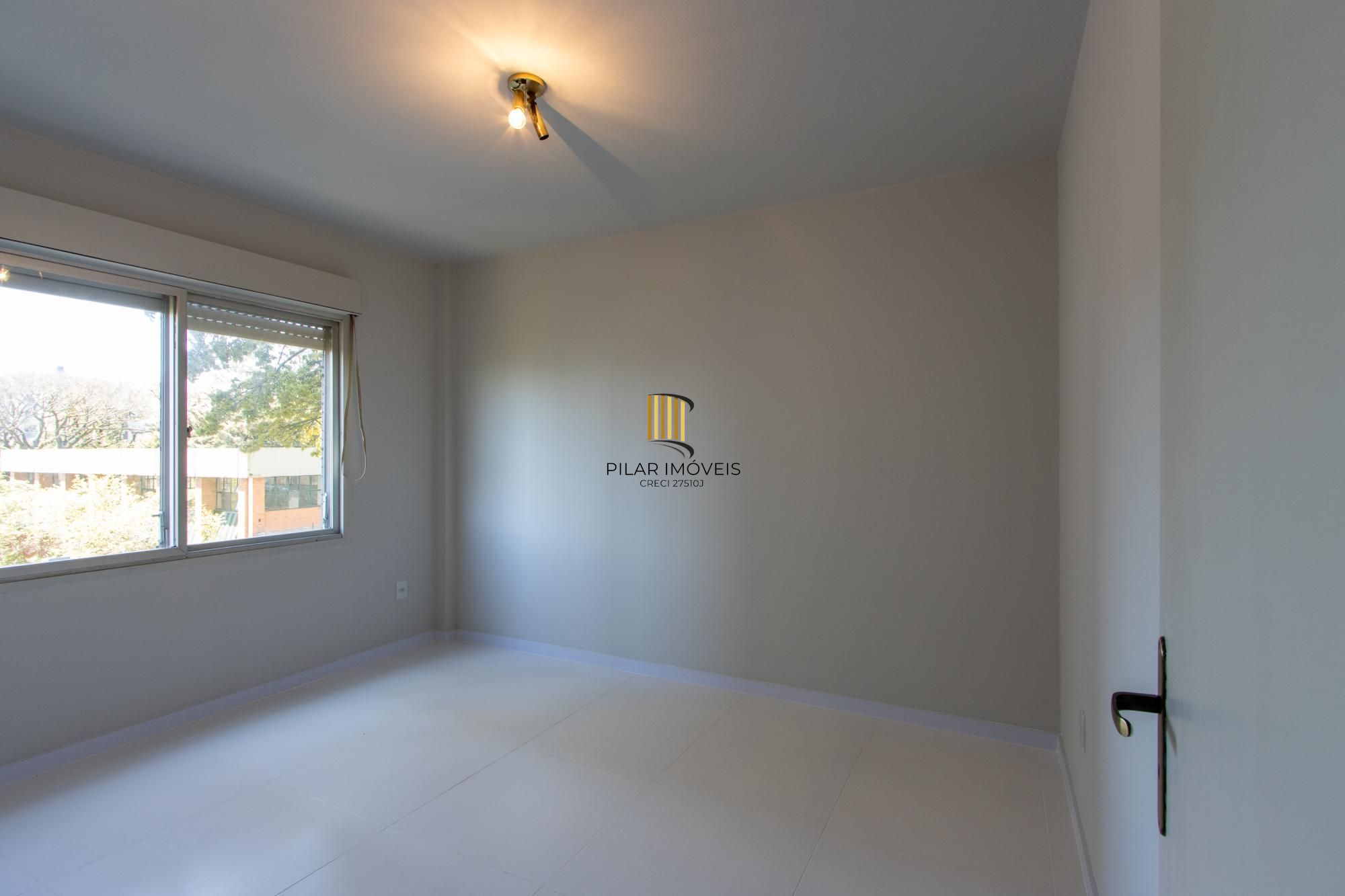 Apartamento 3 quartos, reformado, condomínio com infraestrutura - Bairro Cristal