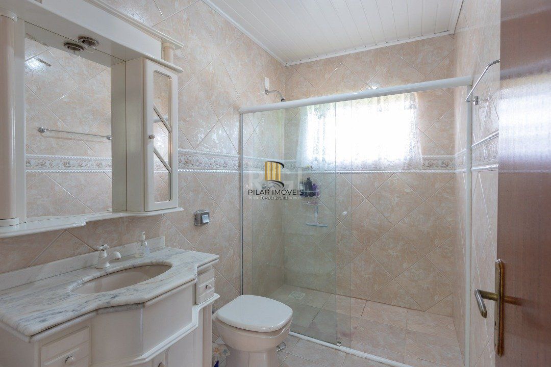 Casa para Venda - 182m², 4 dormitórios, sendo 1 suites, 4 vagas - Jardim Isabel