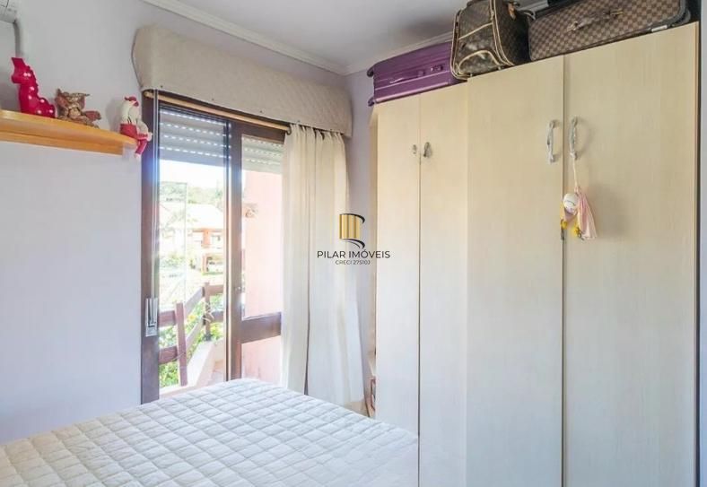 Linda casa com 3 dormitórios, sendo 1 Suíte, Sala Ampla no Condomínio de Ótima Localização