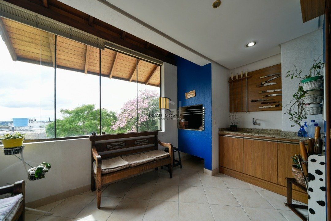 Casa Condominio para Venda - 240m², 3 dormitórios, sendo 1 suites, 3 vagas - Tristeza