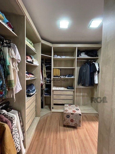 Casa Condomínio para Venda - 200m², 3 dormitórios, sendo 1 suite, 3 vagas - Aberta dos Morros