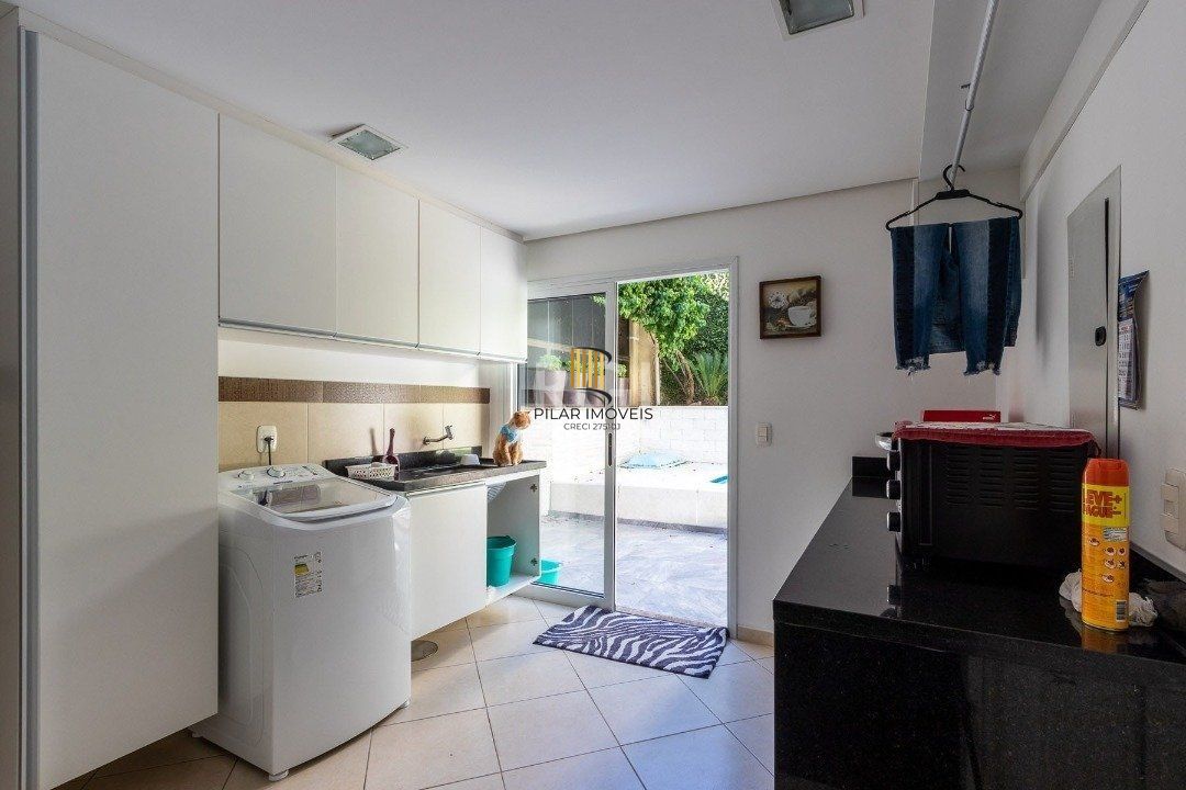 Casa 3 dormitórios no bairro Vila Assunção