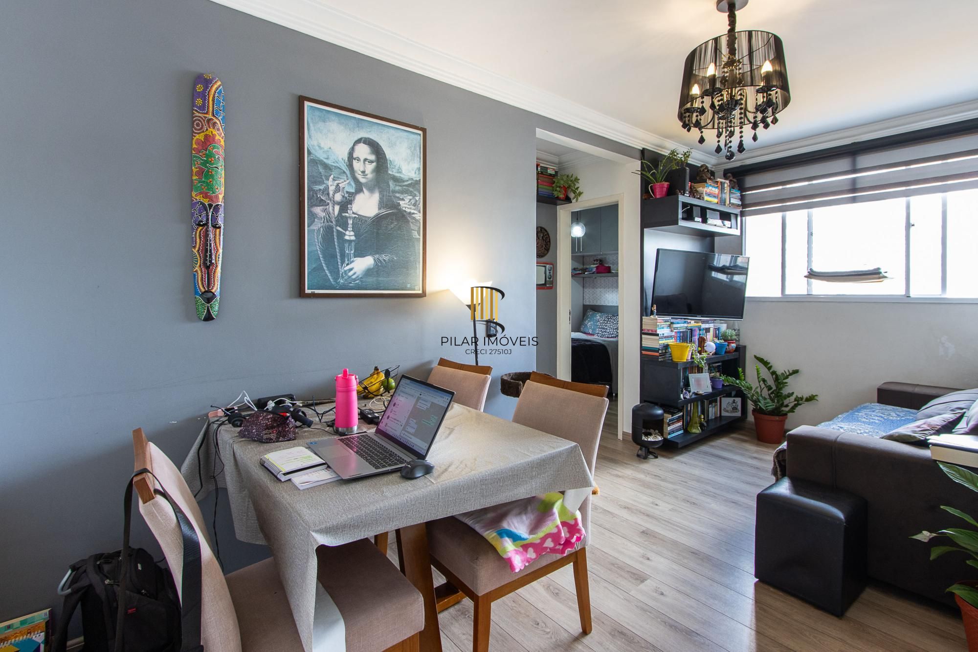 Apartamento Semimobiliado de 2 Quartos na Glória, Porto Alegre