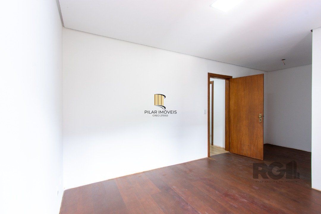 Casa 3 dormitórios no bairro Ipanema