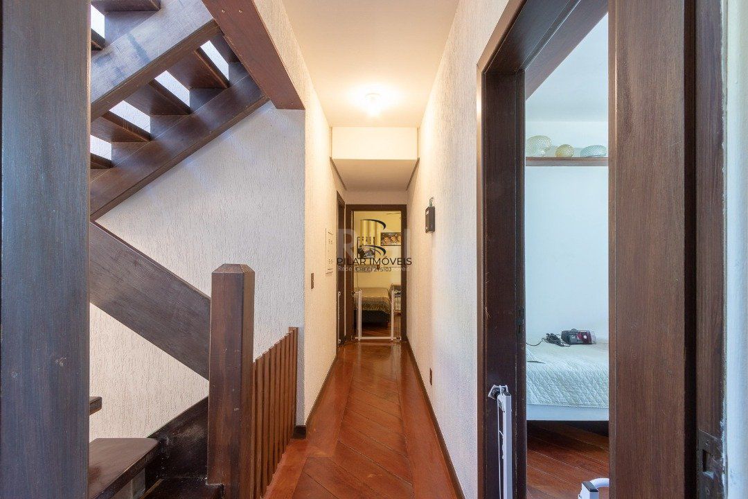 Casa Condominio para Venda - 331.2m², 4 dormitórios, sendo 4 suites, 2 vagas - Tristeza