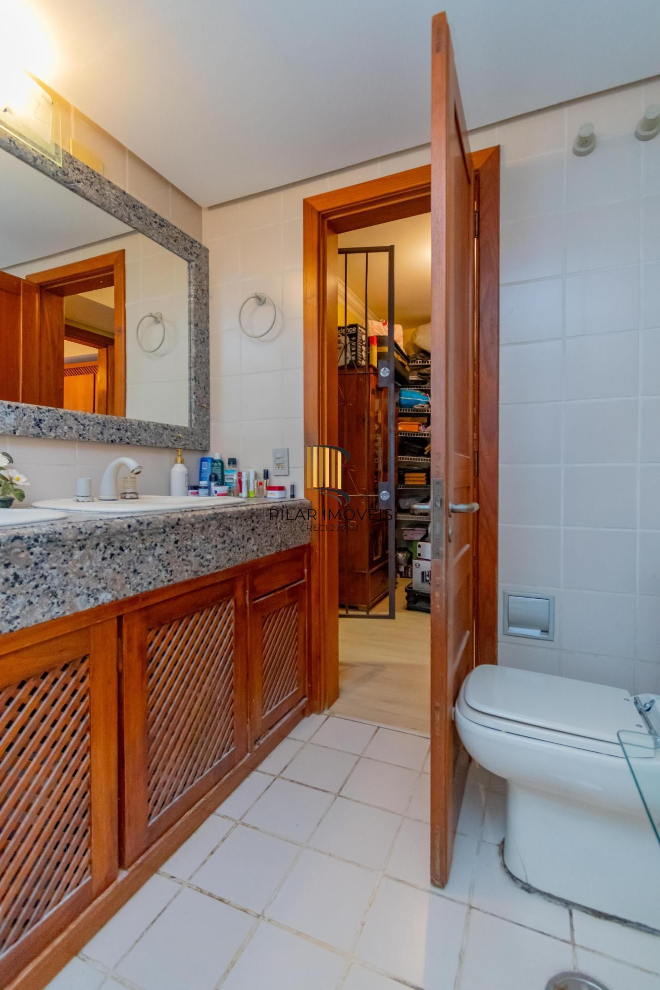 Cobertura horizontal, alto padrão, bairro Santa Tereza, 341m²  área privativa, 02 vagas garagem!