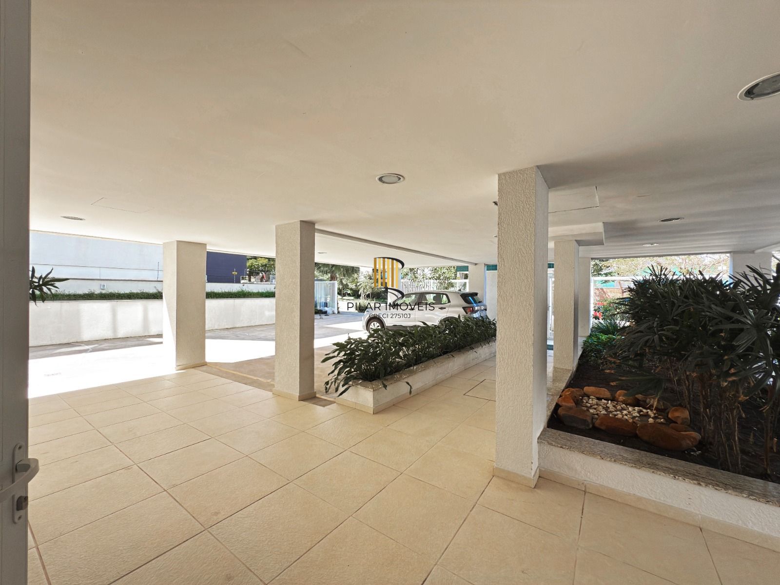 Excelente apartamento de 3 dormitórios, 1 suíte e 2 vagas de garagem.