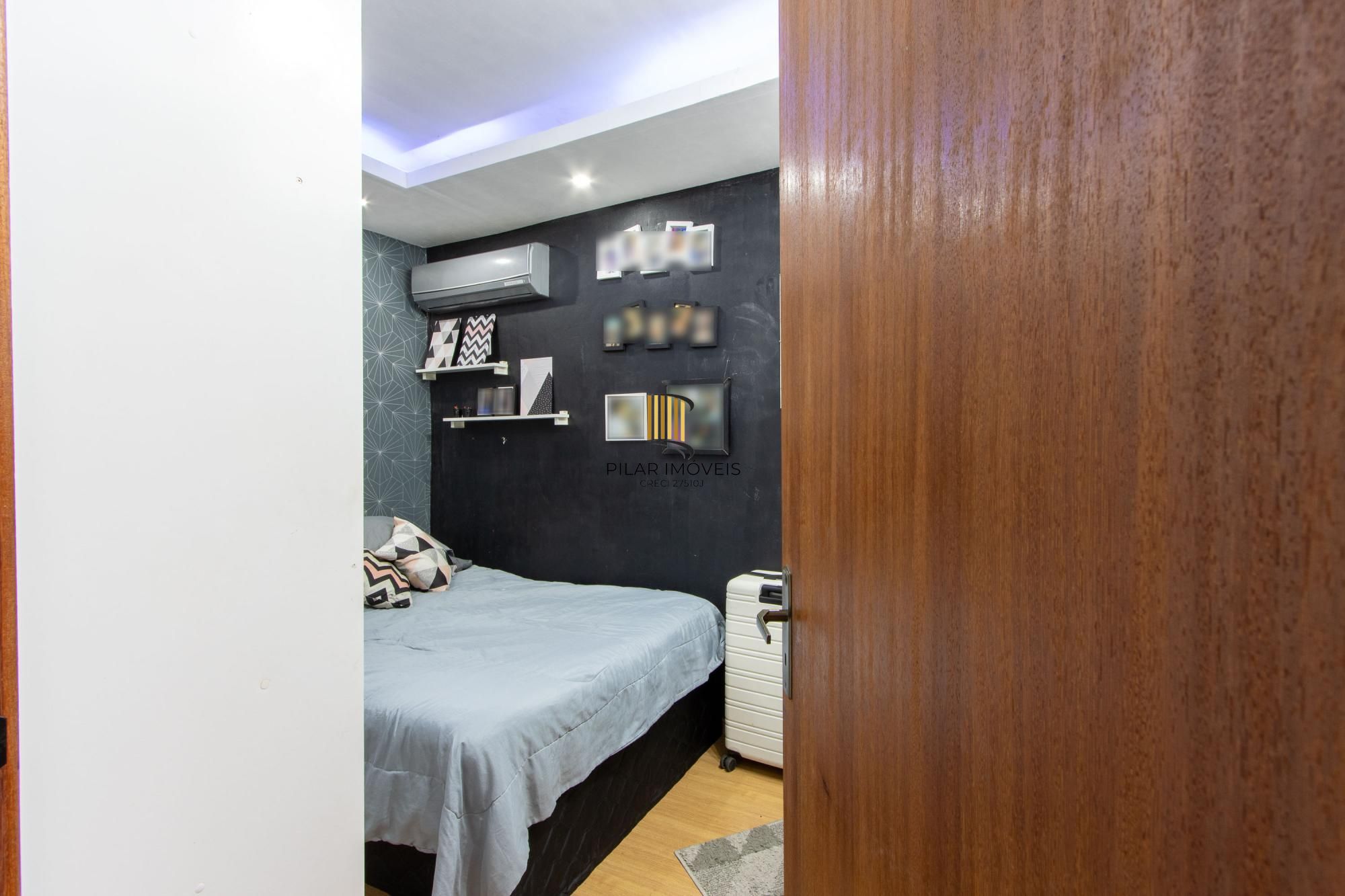 Casa/Sobrado  4 dormitórios com piscina