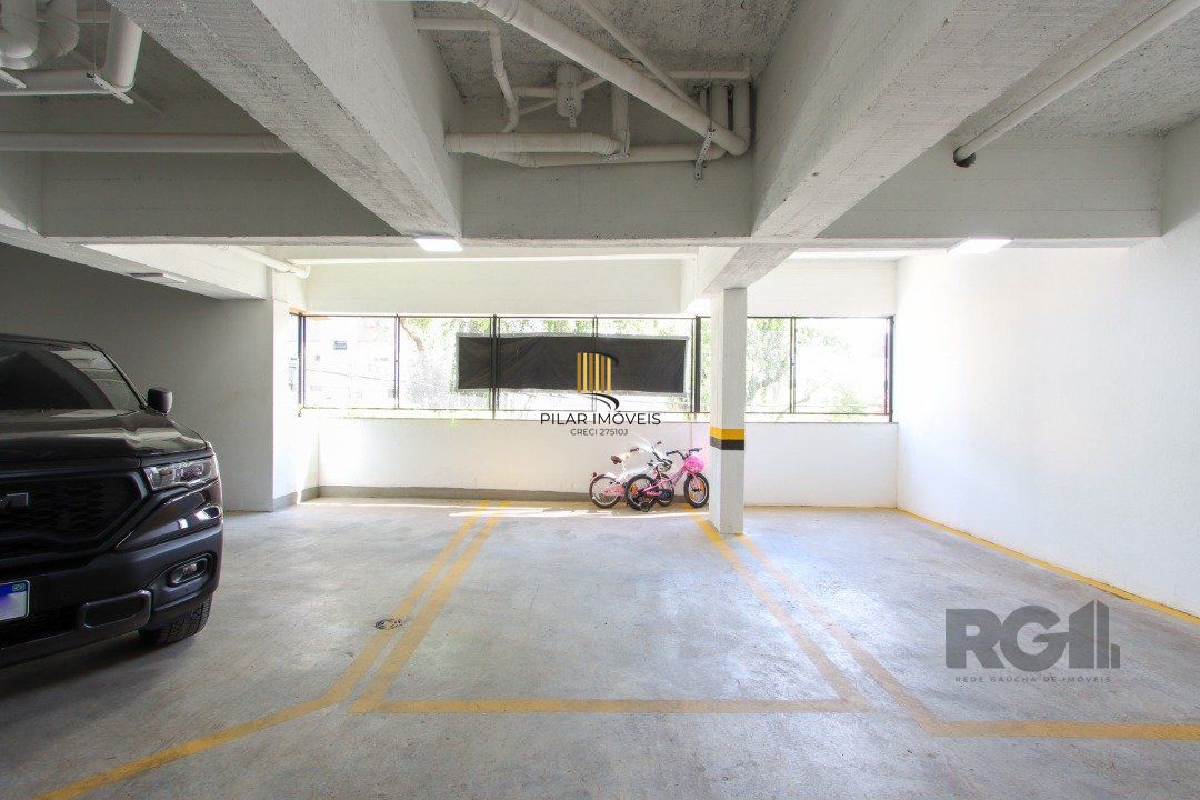 Apartamento em Porto Alegre no Bairro Petrópolis, de 1 quarto, semi mobiliado.