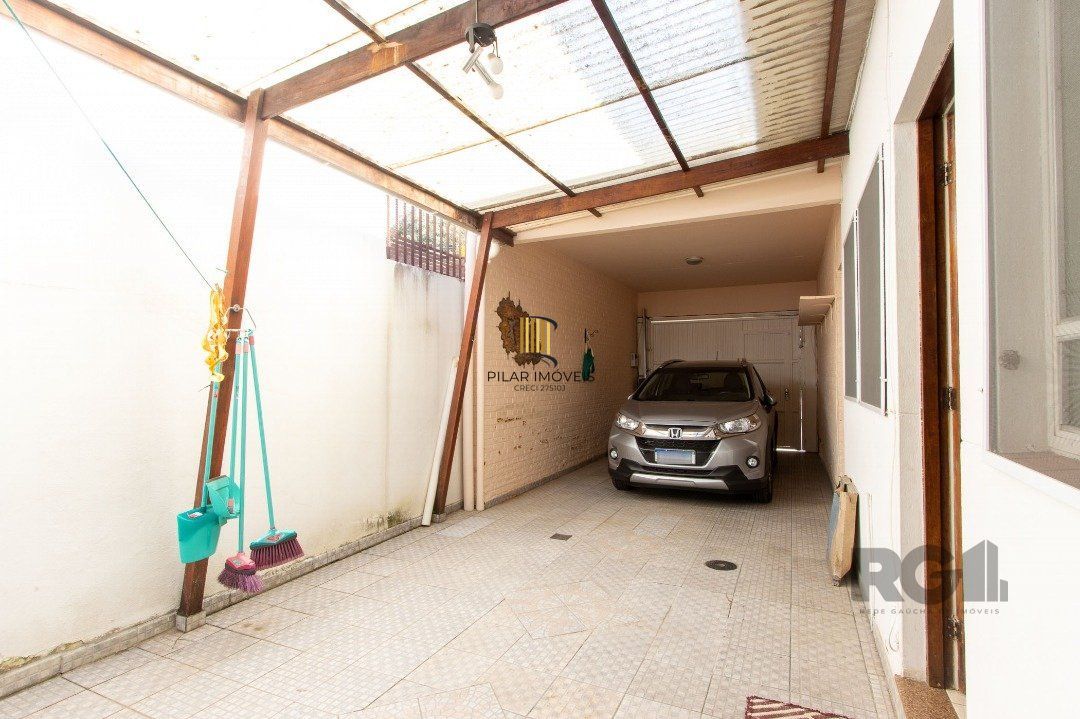 Casa 3 dormitórios no bairro Três Figueiras